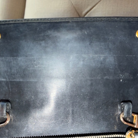 Prada Black Quilted Crossbody Bag with Gold Chain - Picture 16 of 16